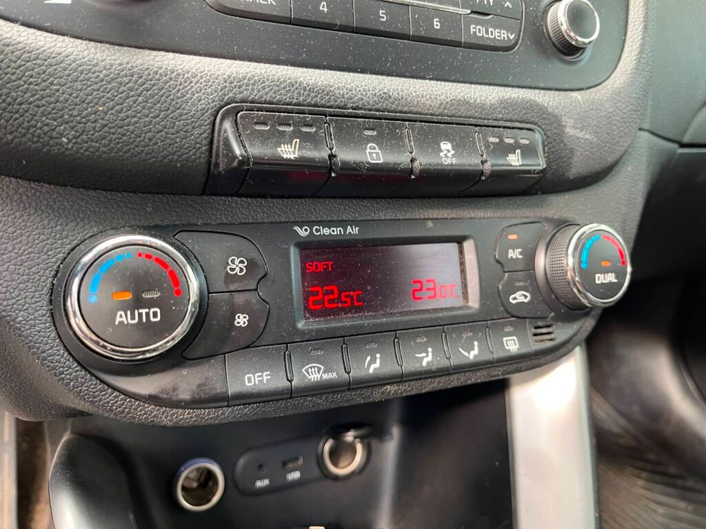 Kia Ceed 2012 Hopea