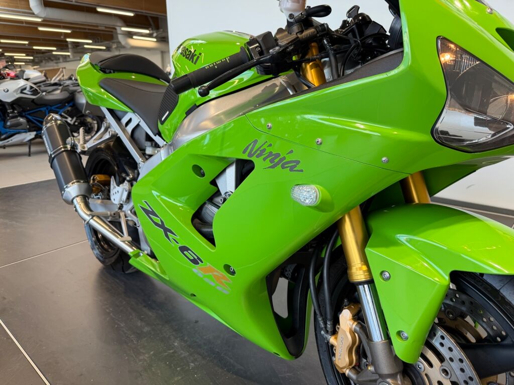 Kawasaki NINJA 2004 LA V 201