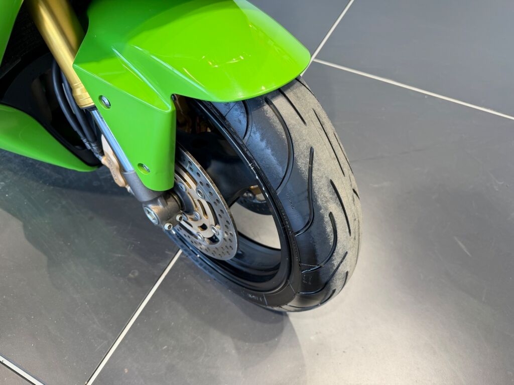Kawasaki NINJA 2004 LA V 201