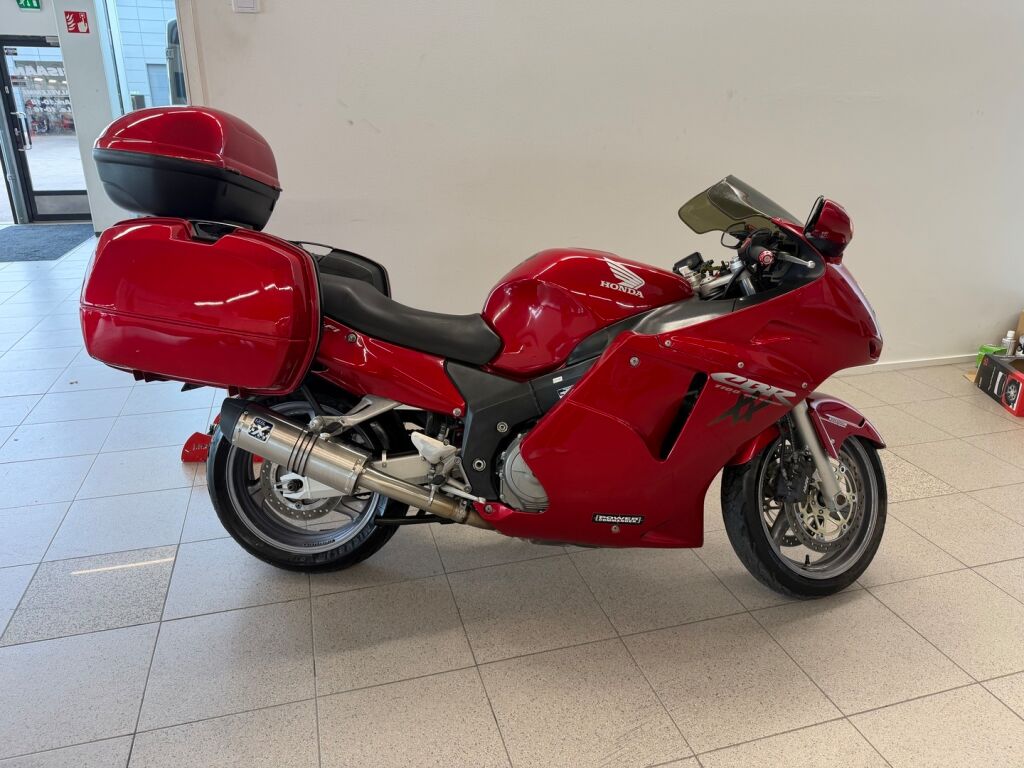 Honda CBR 2004 Valkoinen
