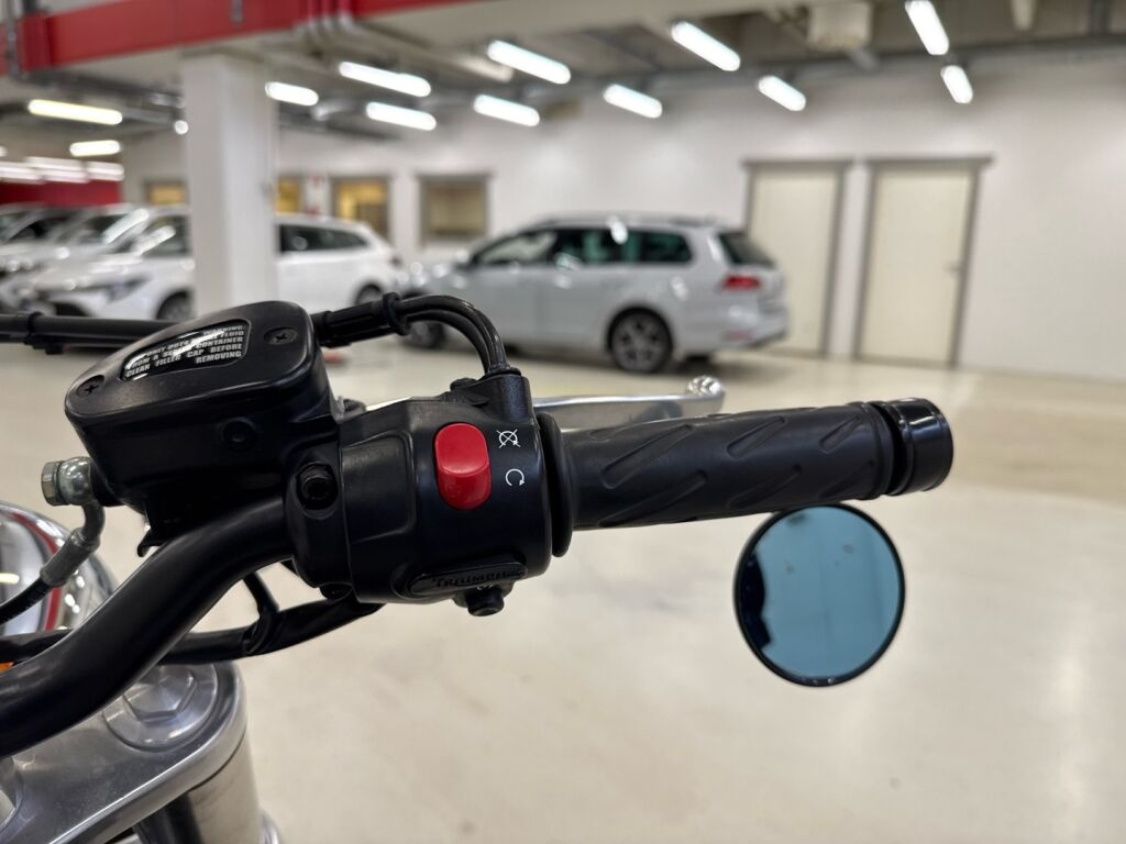 Triumph AMERICA 2004 