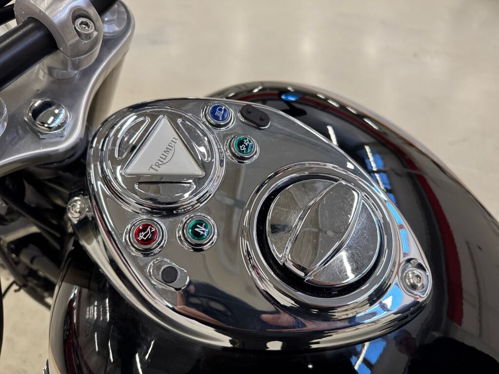 Triumph AMERICA 2004 