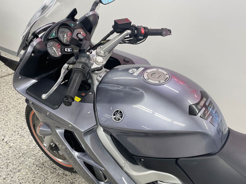 Yamaha FJR 2004 PN V 347