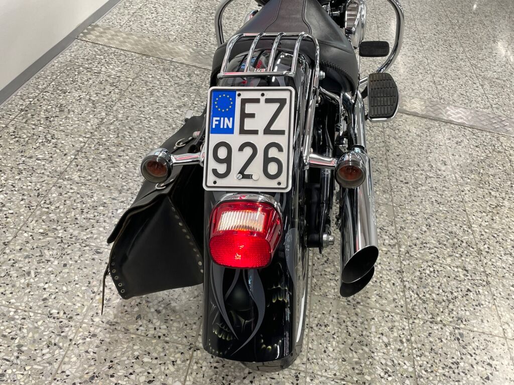 Harley-davidson SOFTAIL 2004 MH K 107