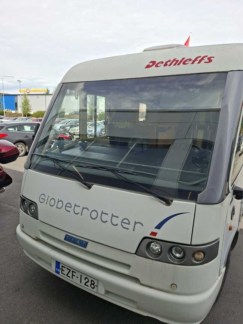 Dethleffs Globetrotter Esprit i 5880 2001 Valkoinen