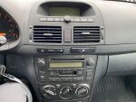 Toyota Avensis 2003 Hopea