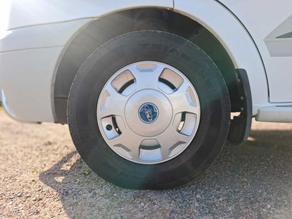 Dethleffs FORTERO T 5945 2007 Valkoinen