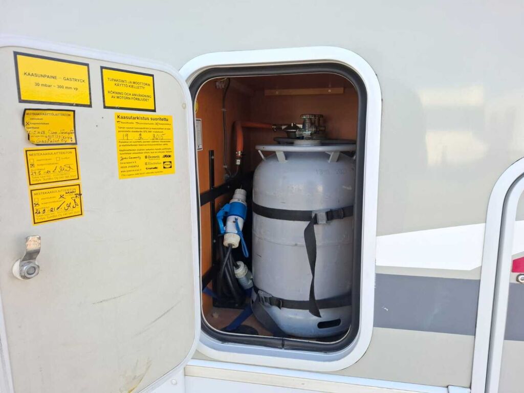 Dethleffs FORTERO T 5945 2007 Valkoinen