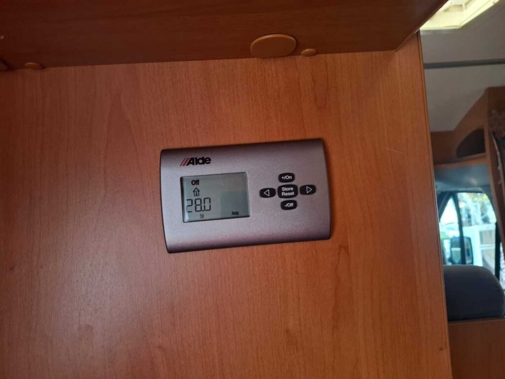 Dethleffs FORTERO T 5945 2007 Valkoinen