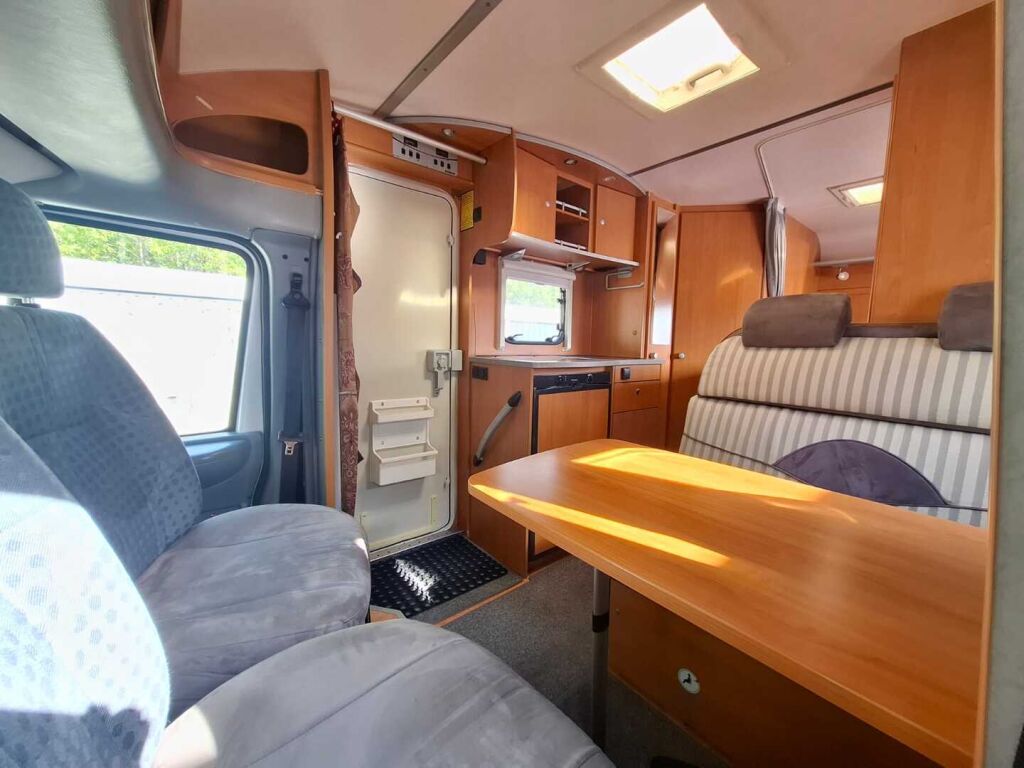 Dethleffs FORTERO T 5945 2007 Valkoinen