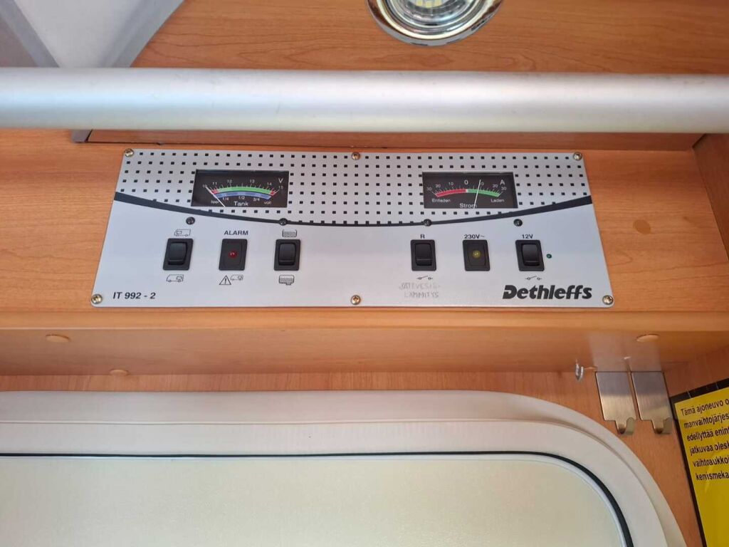 Dethleffs FORTERO T 5945 2007 Valkoinen