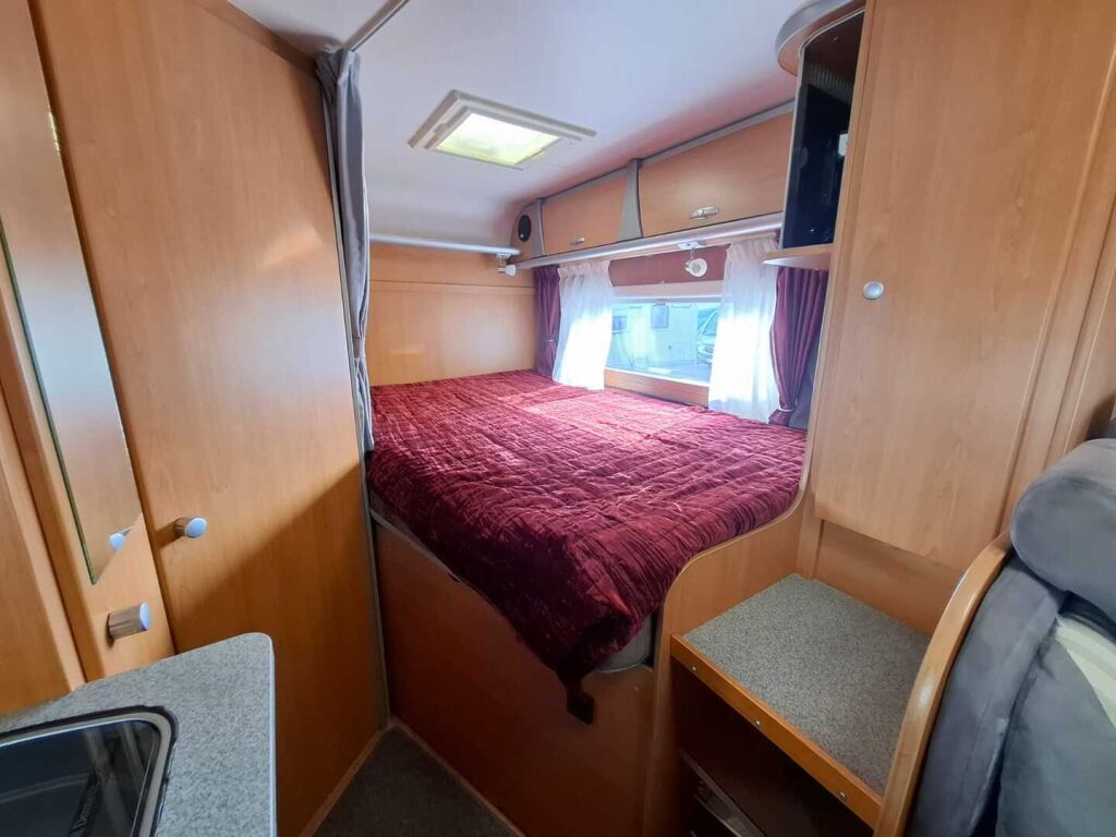 Dethleffs FORTERO T 5945 2007 Valkoinen