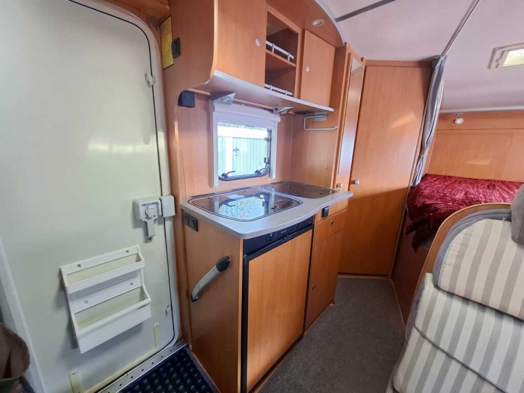 Dethleffs FORTERO T 5945 2007 Valkoinen