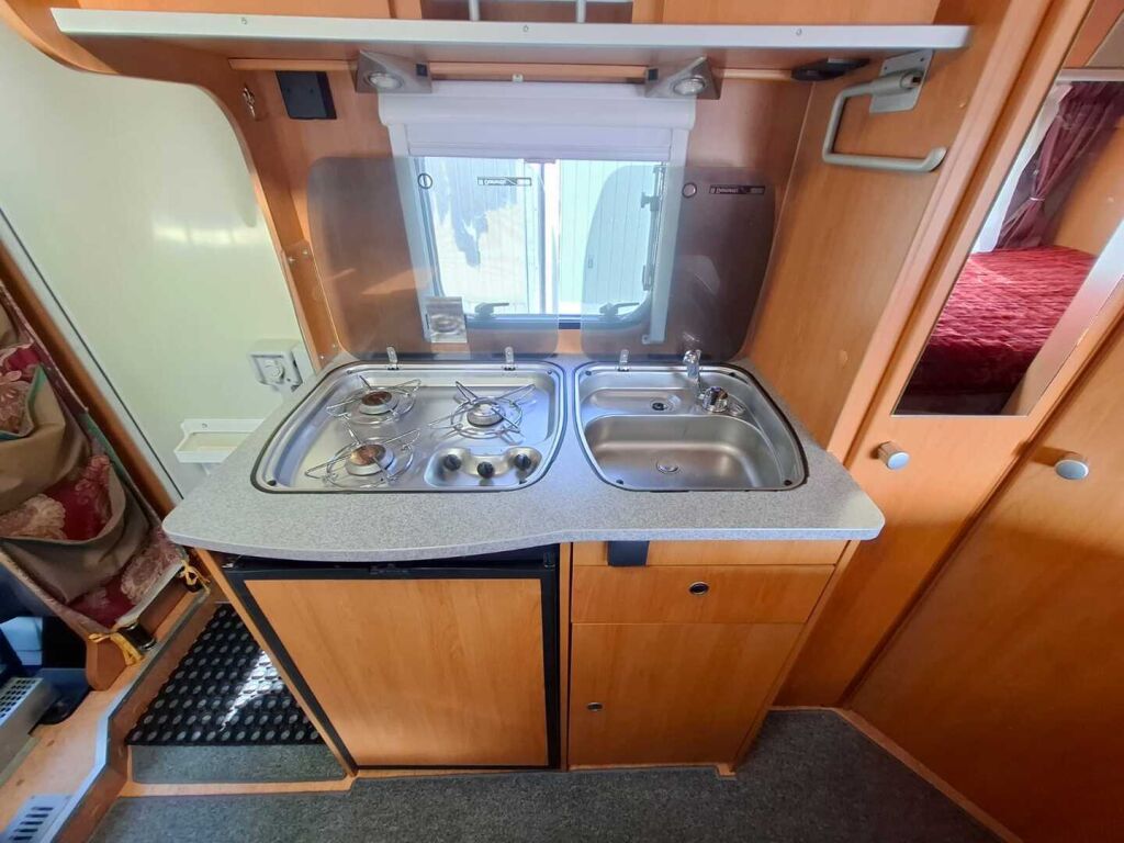 Dethleffs FORTERO T 5945 2007 Valkoinen