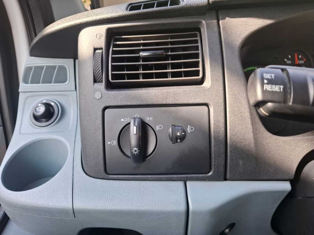 Dethleffs FORTERO T 5945 2007 Valkoinen