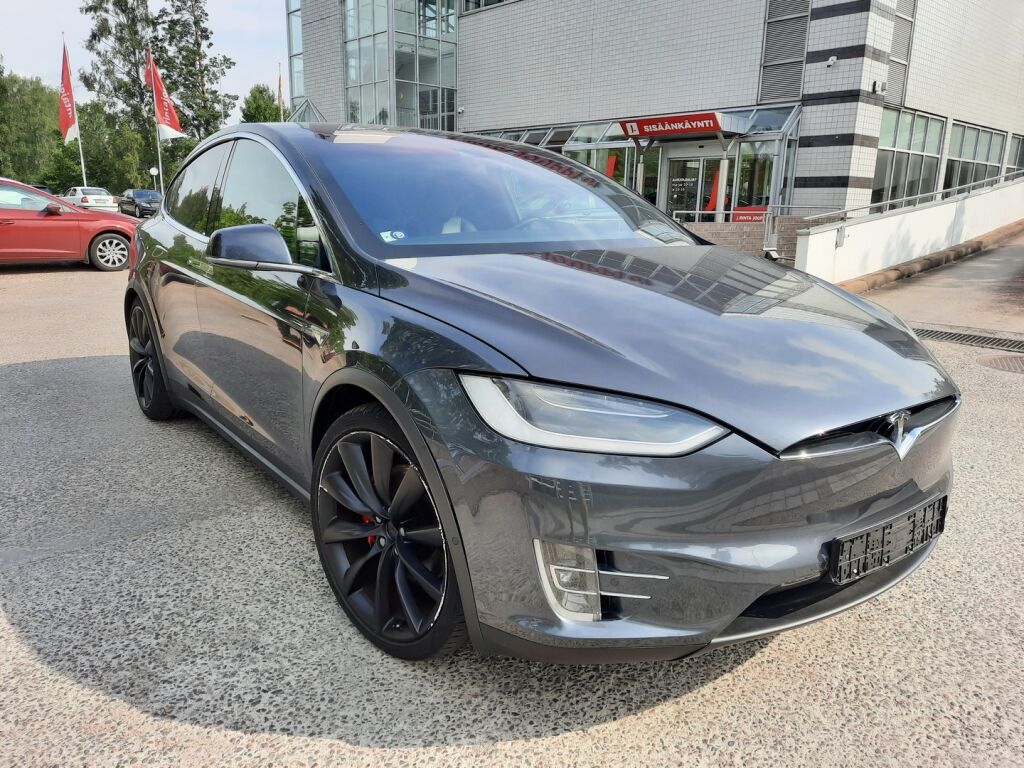 Tesla Model X 2017 Harmaa