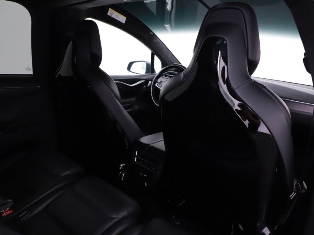 Tesla Model X 2017 Harmaa