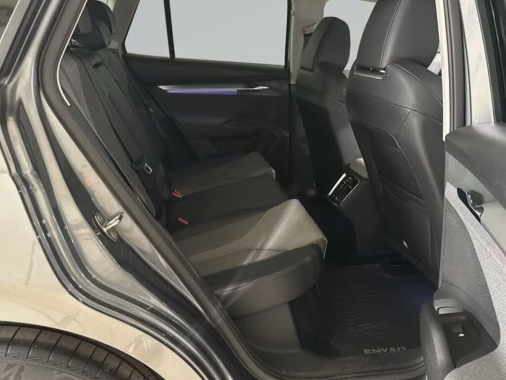 Skoda Enyaq 2023 Harmaa