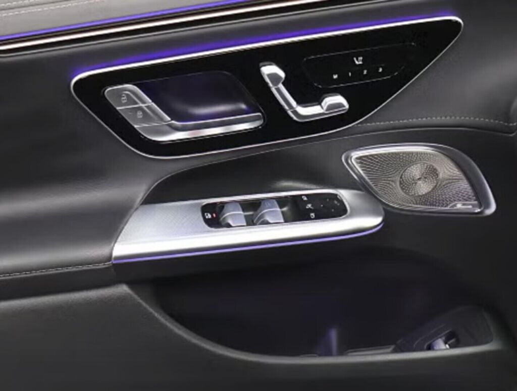 Mercedes-Benz EQE 2023 Harmaa