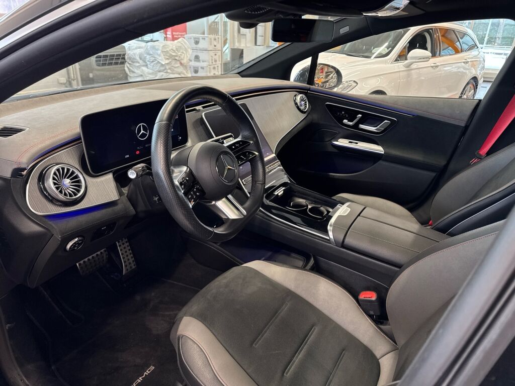 Mercedes-Benz EQE 2023 