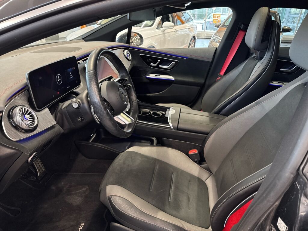 Mercedes-Benz EQE 2023 