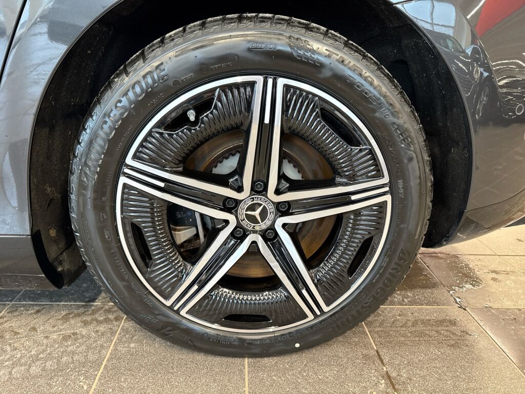 Mercedes-Benz EQE 2023 