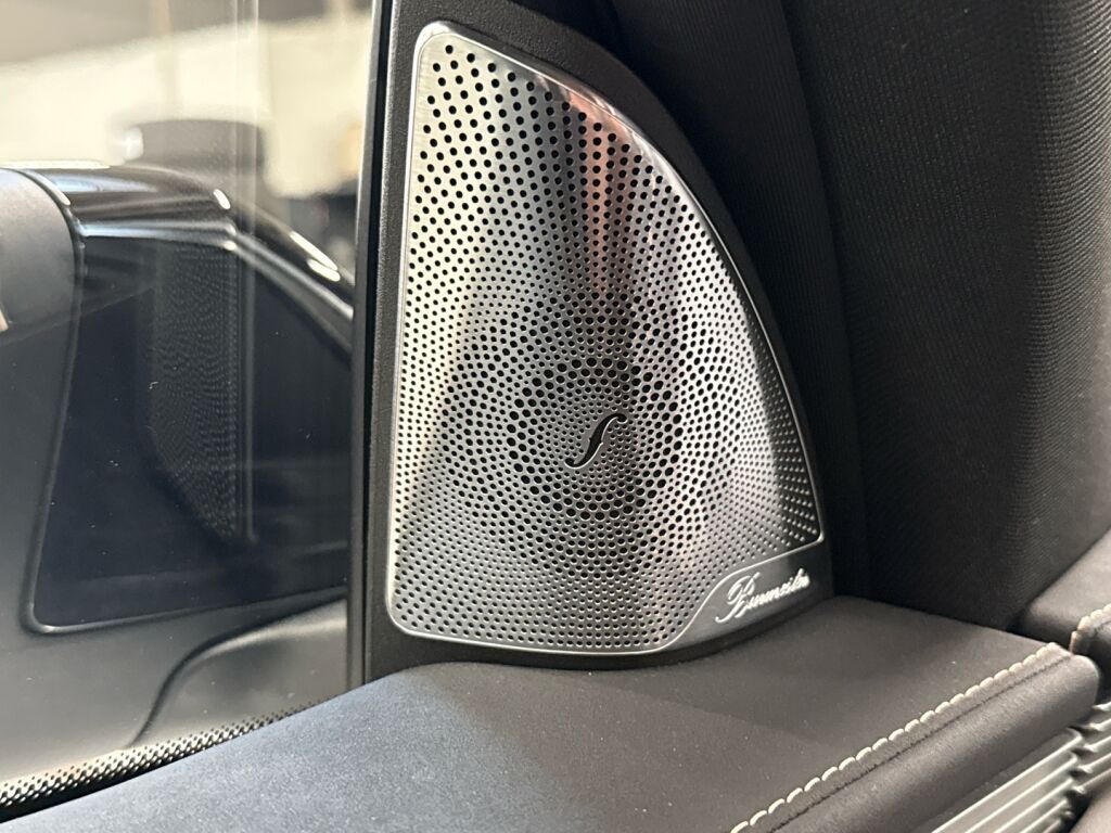 Mercedes-Benz EQC 2022 Polarvalkoinen