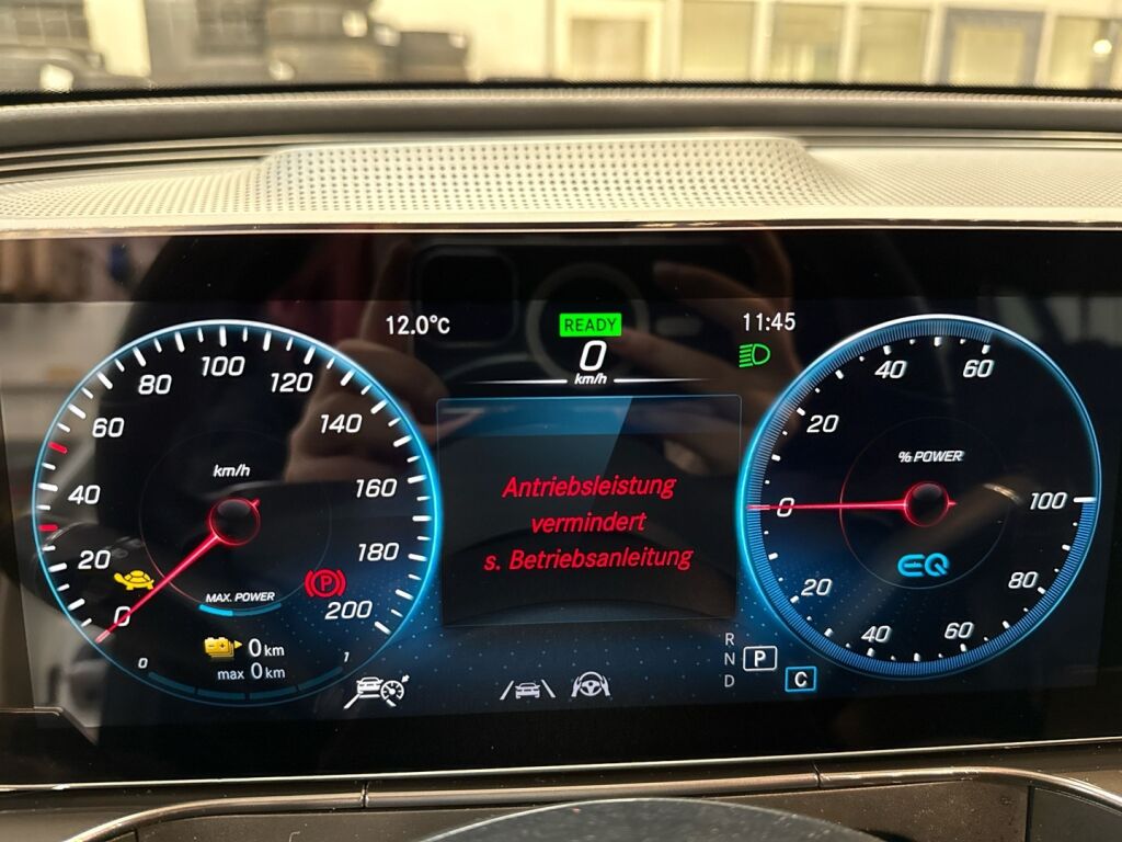 Mercedes-Benz EQC 2022 Polarvalkoinen