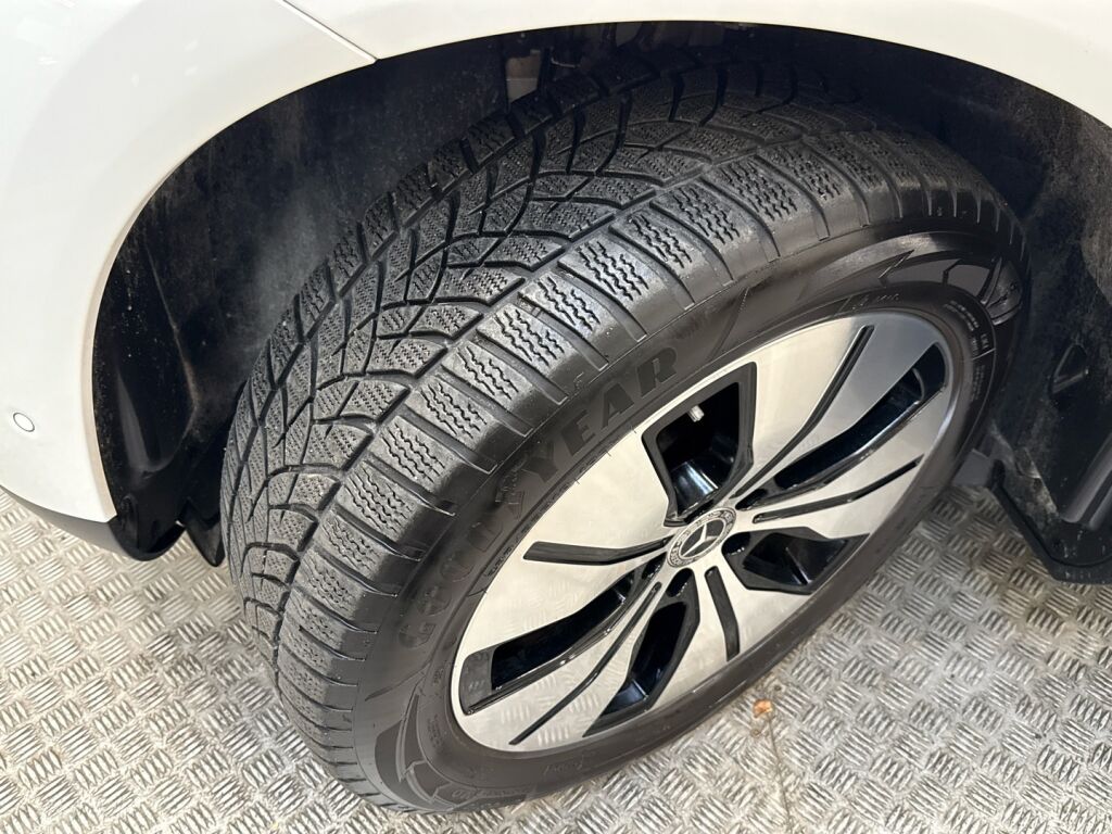 Mercedes-Benz EQC 2022 Polarvalkoinen