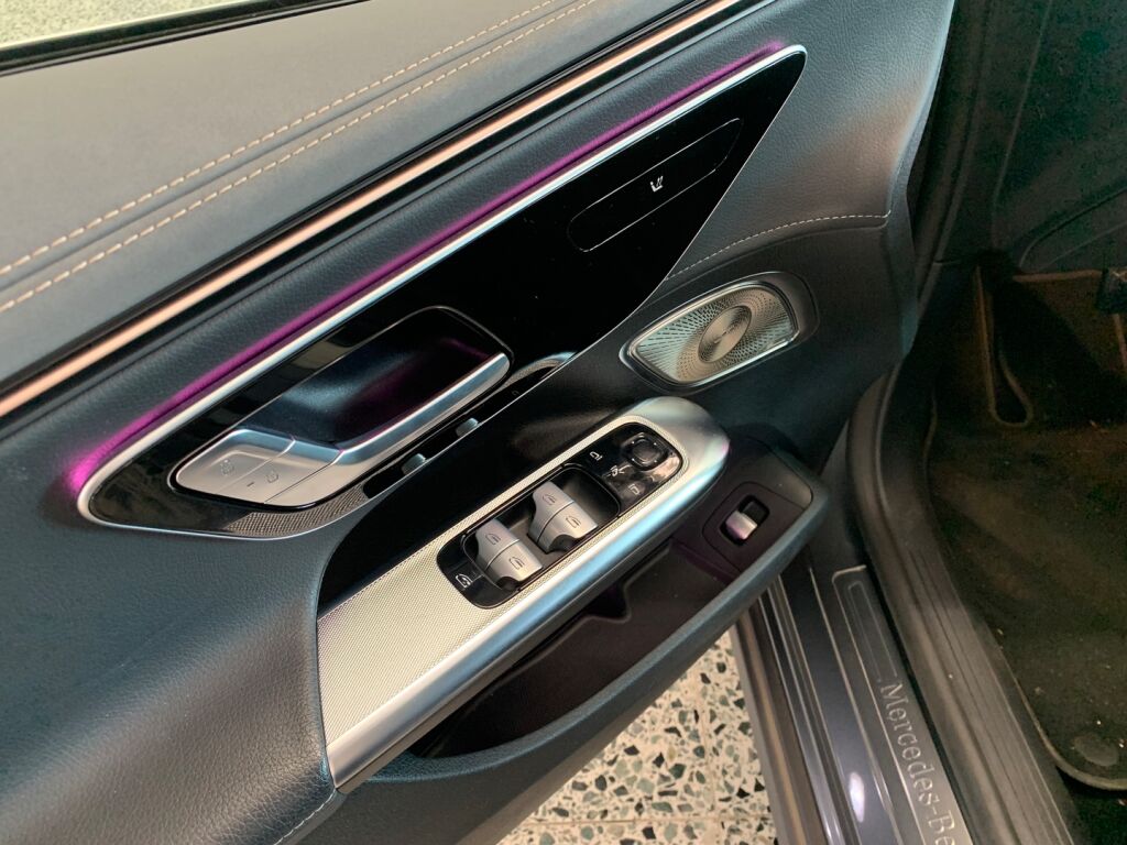 Mercedes-Benz EQE 2024 