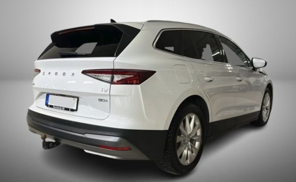 Skoda Enyaq 2022 Valkoinen