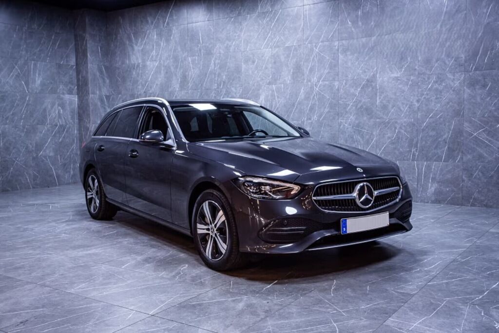 Mercedes-Benz C 2023 