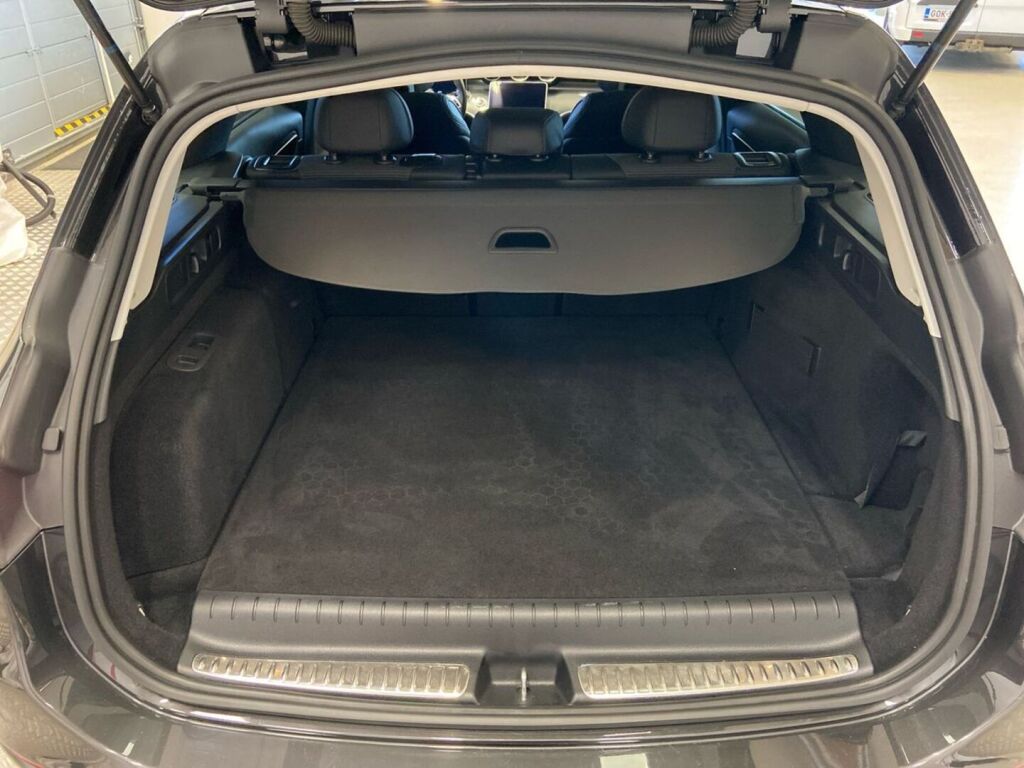 Mercedes-Benz C 2023 