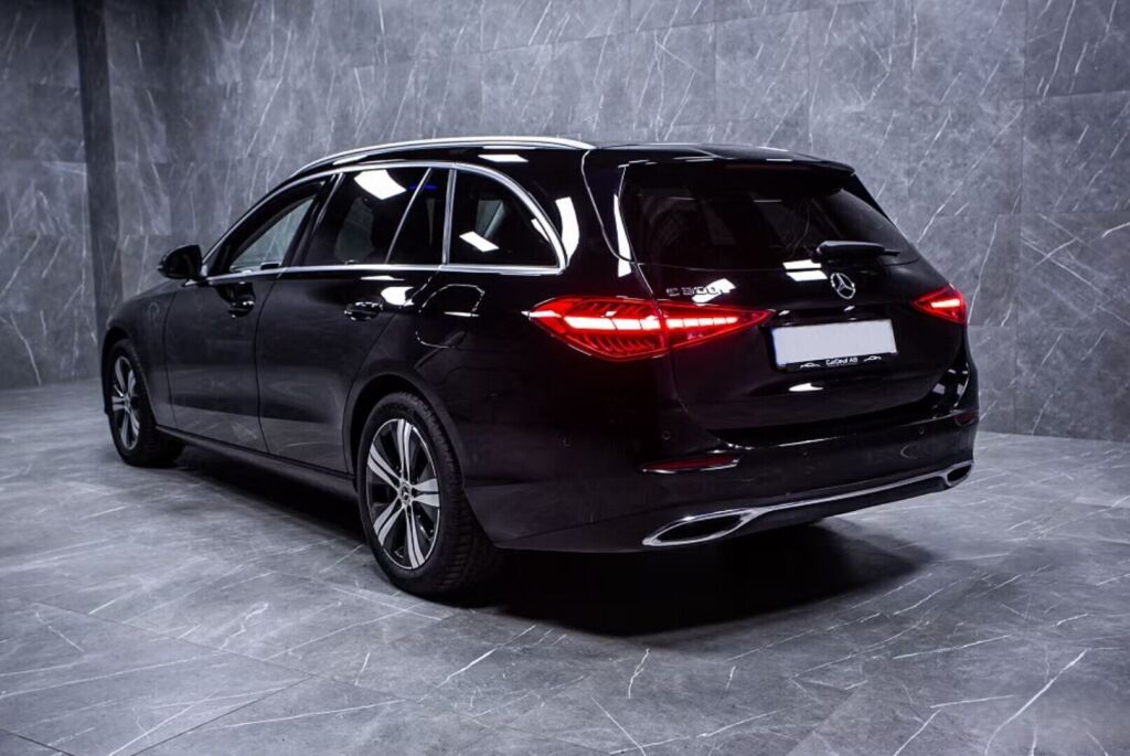 Mercedes-Benz C 2023 