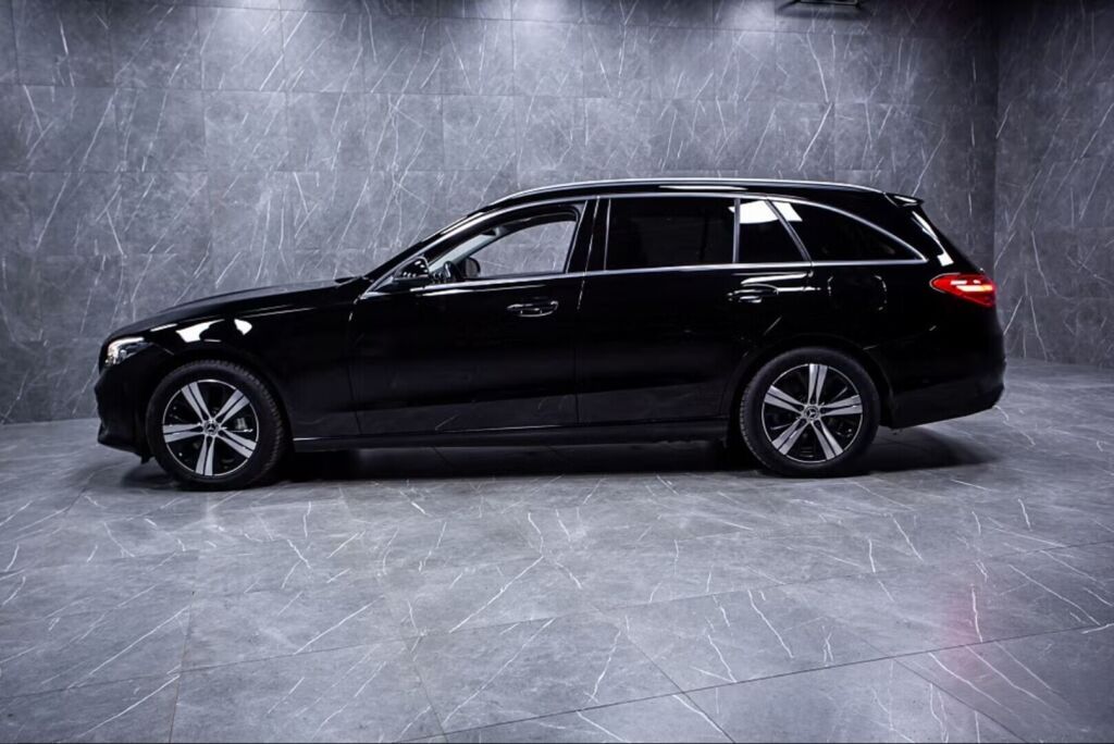 Mercedes-Benz C 2023 