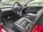 Tesla Model 3 2019 Punainen