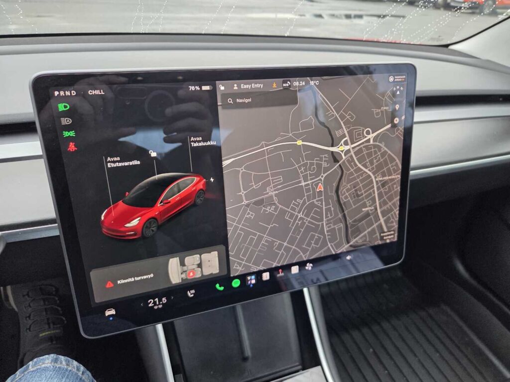 Tesla Model 3 2019 Punainen