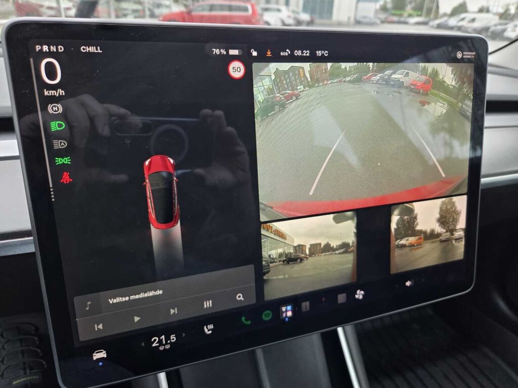 Tesla Model 3 2019 Punainen