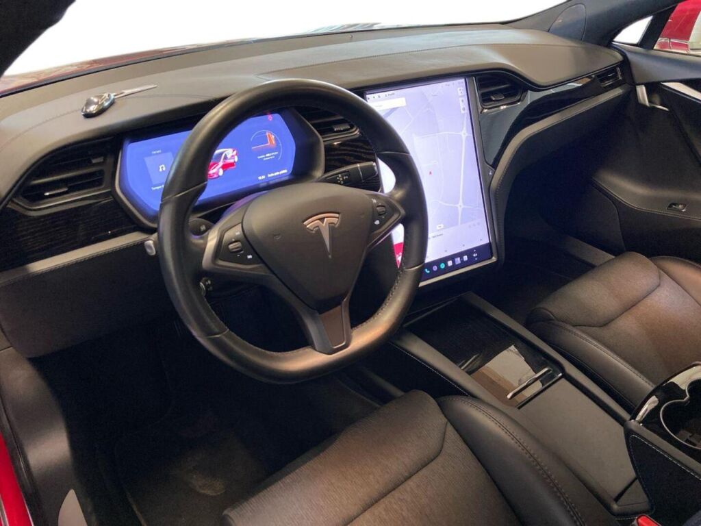 Tesla Model S 2019 
