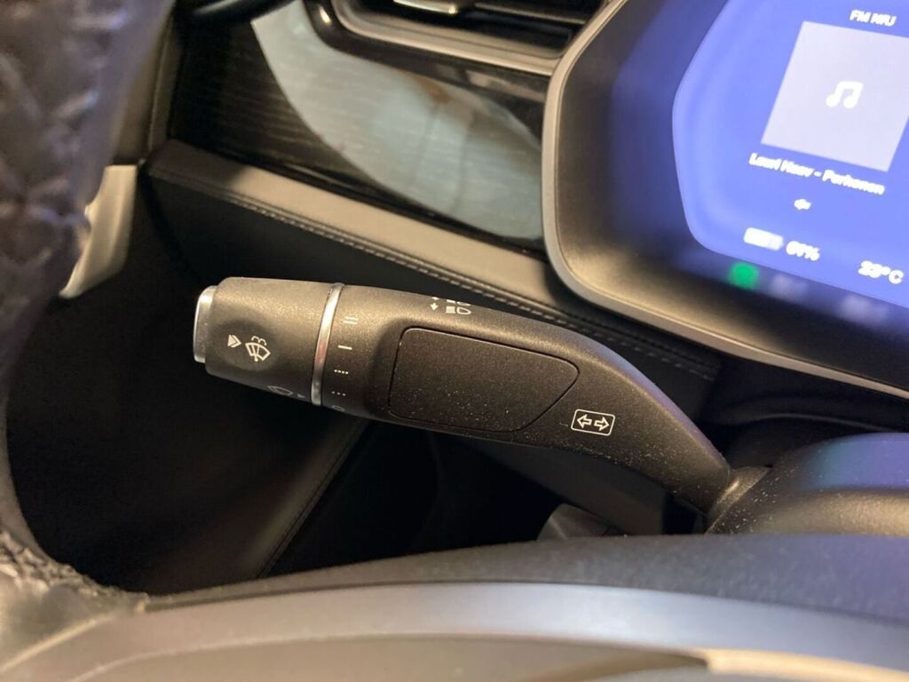 Tesla Model S 2019 