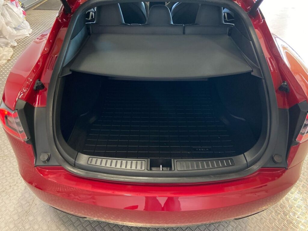 Tesla Model S 2019 