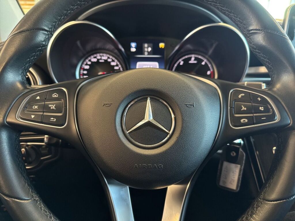 Mercedes-Benz GLC 2017 Musta