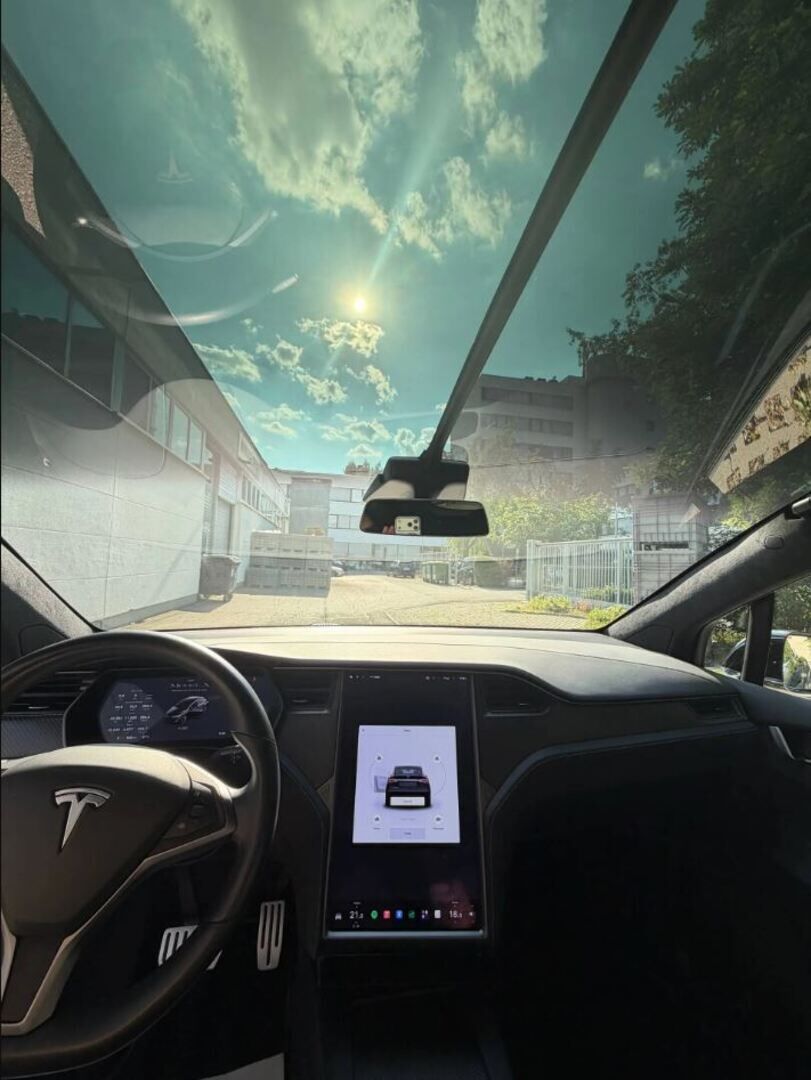Tesla Model X 2020 