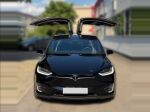 Tesla Model X 2020 