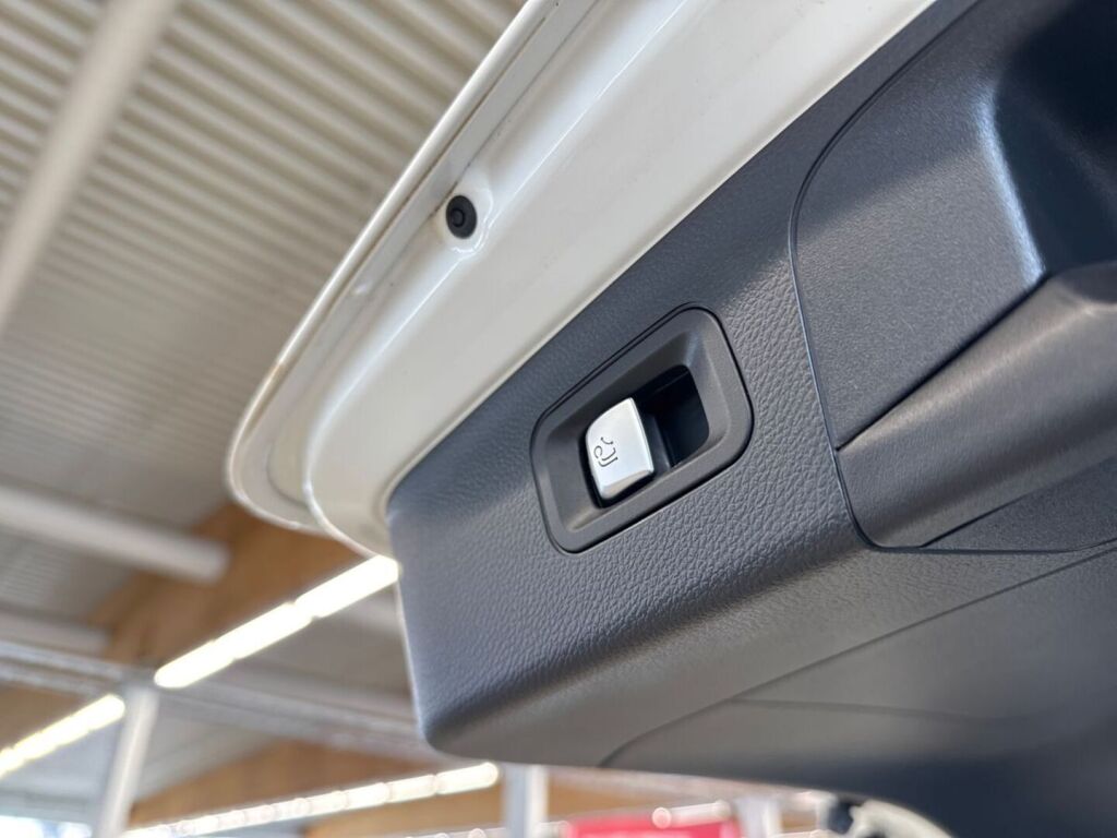 Mercedes-Benz GLC 2017 Valkoinen