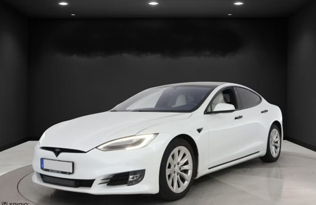 Tesla Model S 2019 