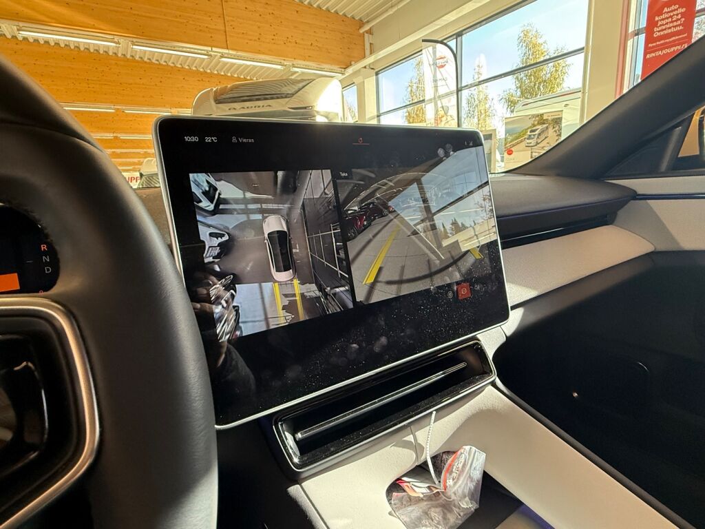 Polestar 4 2025 
