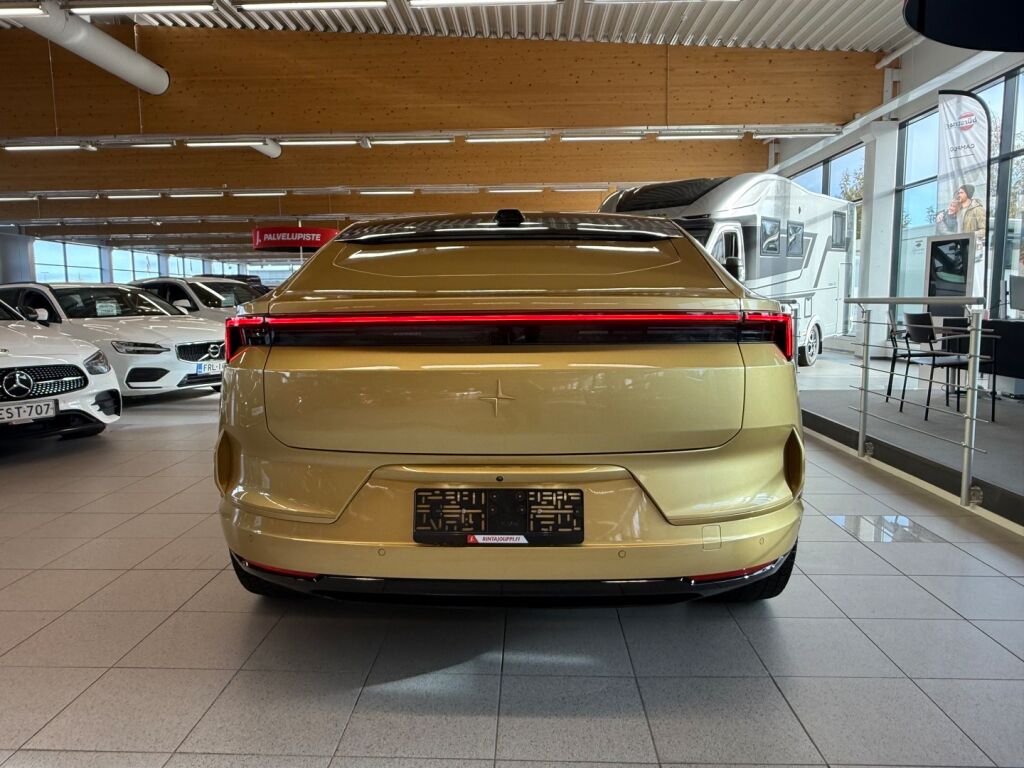 Polestar 4 2025 