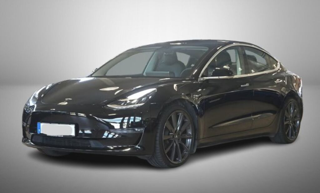 Tesla Model 3 2020 Musta