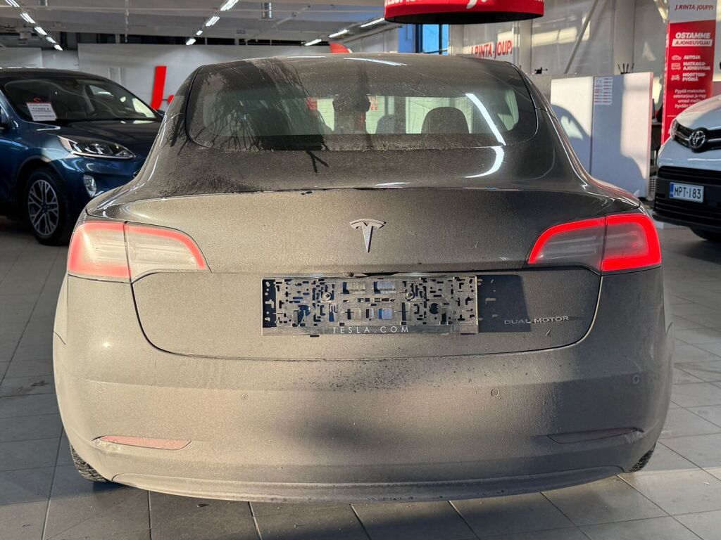 Tesla Model 3 2020 